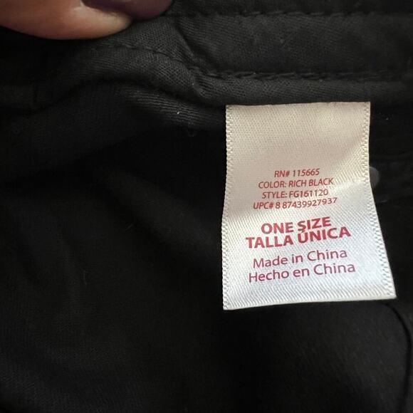 Ladies black Hat with brim & elastic in back for good fit - Picture 6 of 7